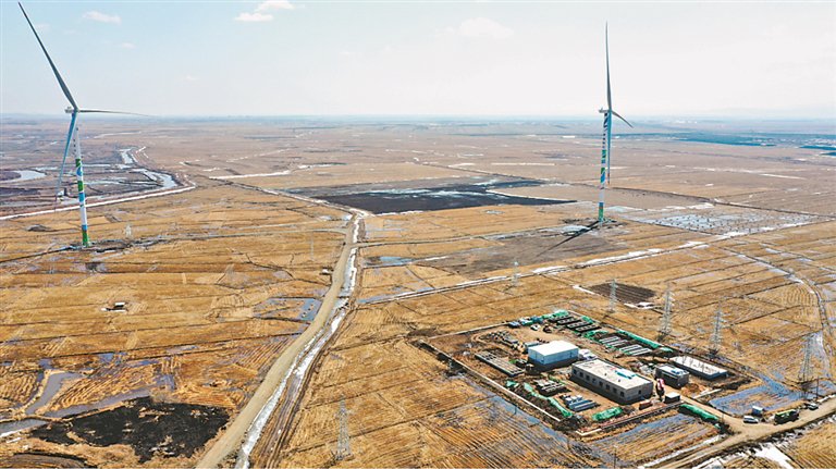 勃利縣200兆瓦風(fēng)電制氫聯(lián)合運(yùn)行示范項(xiàng)目施工現(xiàn)場(chǎng)。李奇曄攝